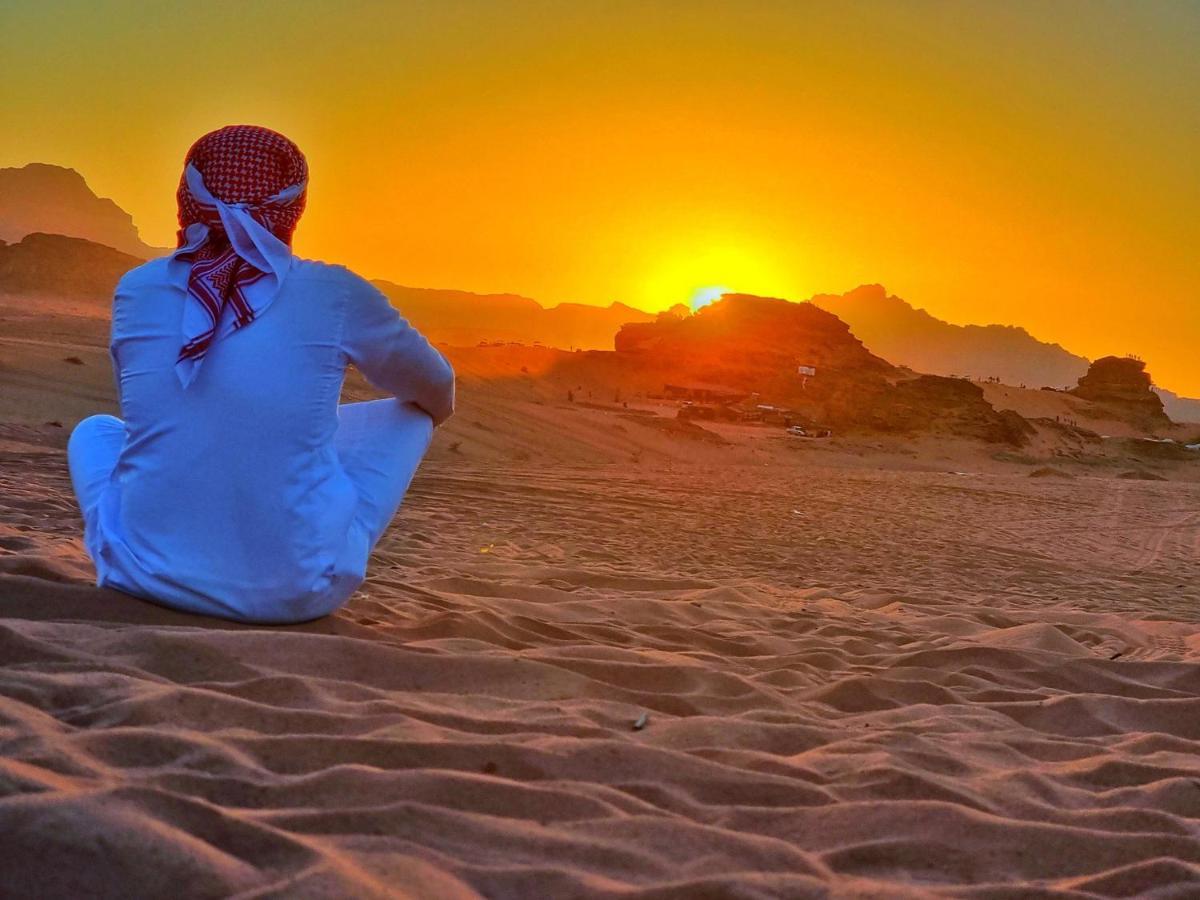 Wadi Rum Bubble Tent & Bedouin Style Екстер'єр фото